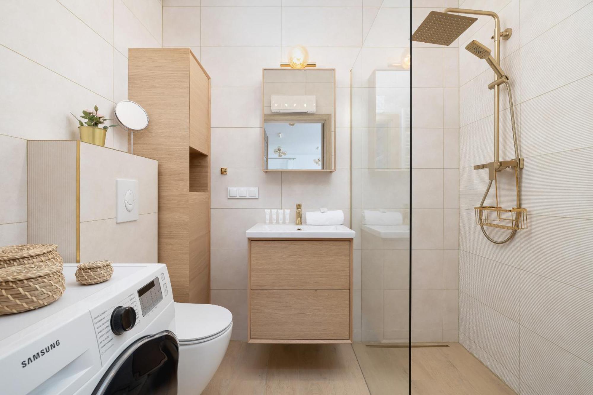 Luxury Two Bedroom Apartment With Terrace And Parking By Renters Prestige Katowice Eksteriør bilde